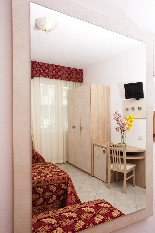 Hotel Rodi Cervia Eksteriør billede